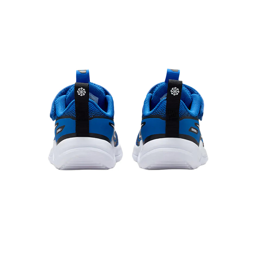 Nike Cosmic Runner