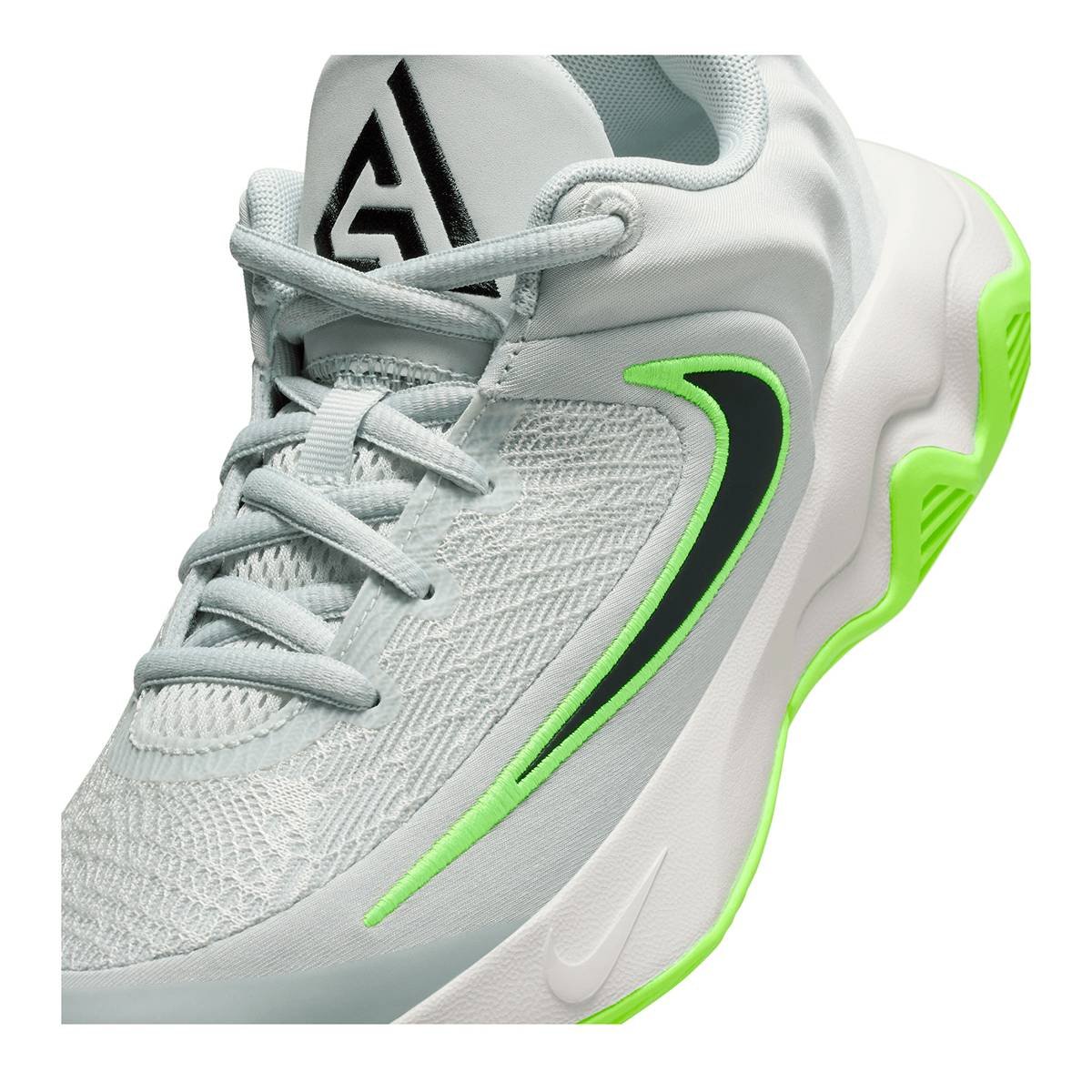 Nike Jr Giannis Immortality 4
