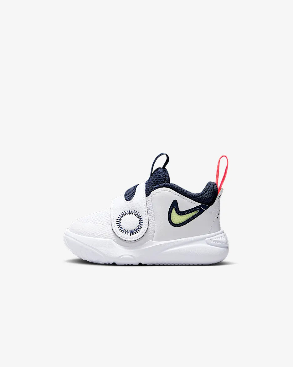 Nike Team Hustle D 11 Tenis para bebé e infantil