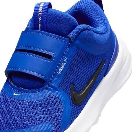 Nike Cosmic Runner