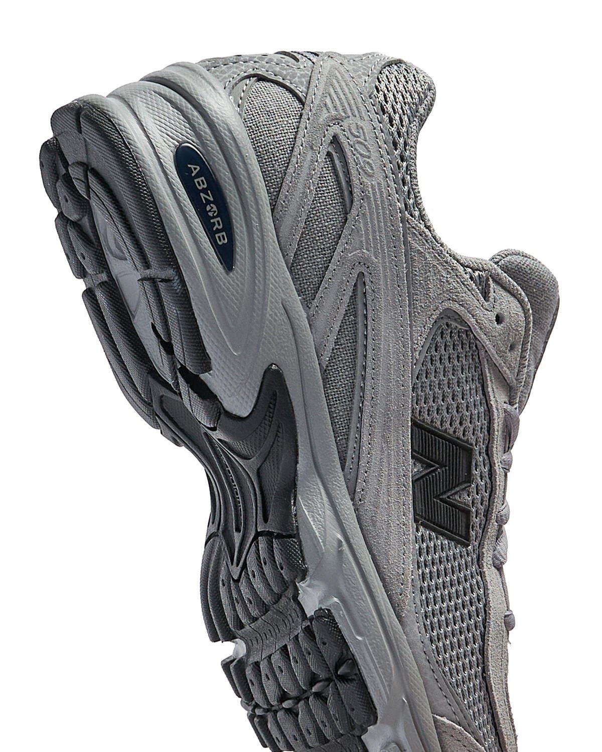 New Balance 509 unisex