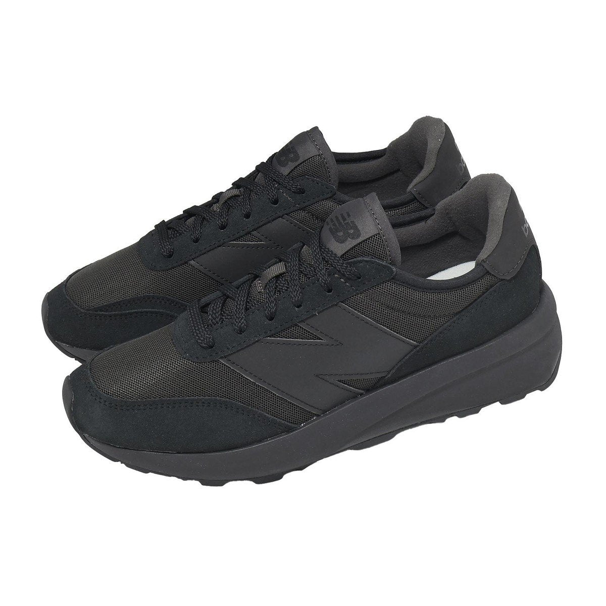 tenis New Balance negro